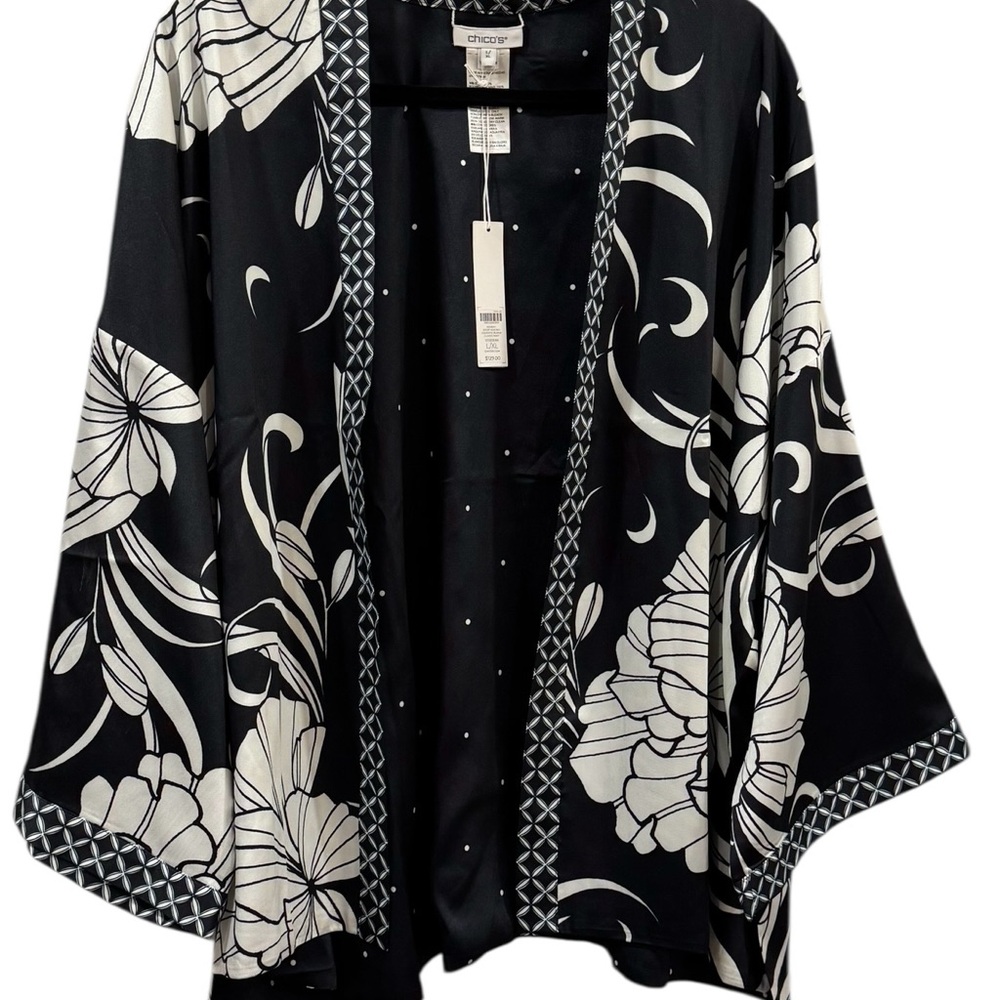 NWT Chico’s Navy White Covering Ruana Short Kimono Women’s Sz L/XL - Picture 4 of 11